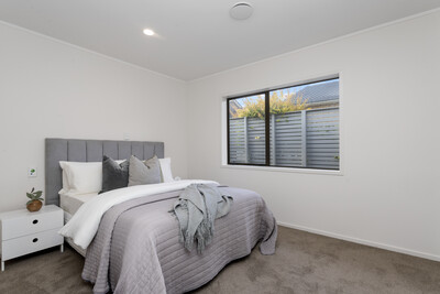 Villa with single garage