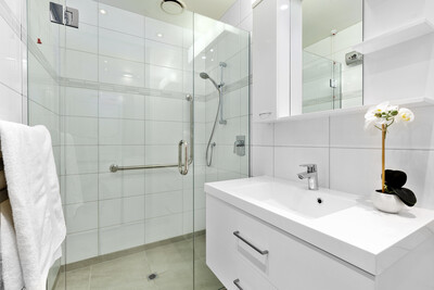 Modern one-bedroom apartment